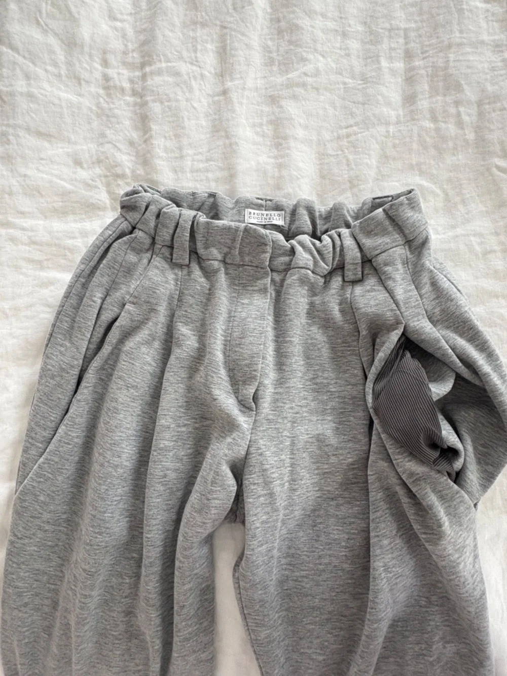 Brunello Cucinelli Gray Tapered Pleated Lounge Pants US 8